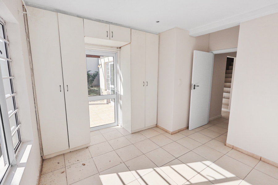 To Let 3 Bedroom Property for Rent in Beacon Bay Eastern Cape